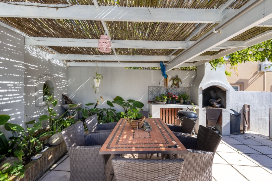 6 Bedroom Property for Sale in Cutty Sark Western Cape